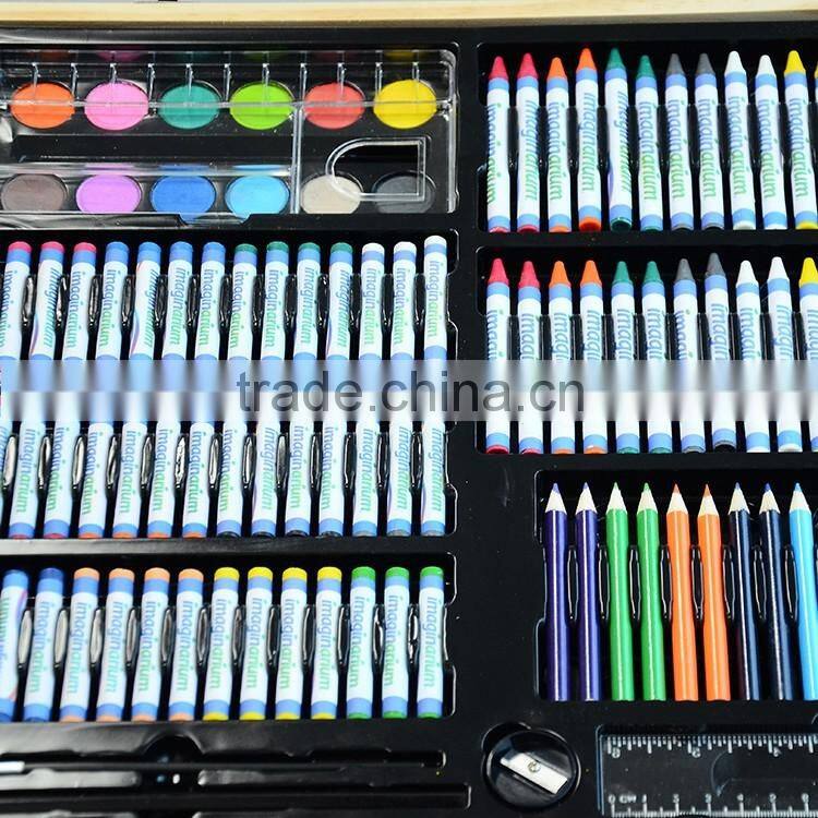 stationery set with wooden case of 214pcs wooden art case