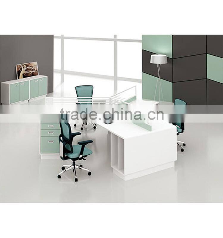 120 degree 3 person office workstation