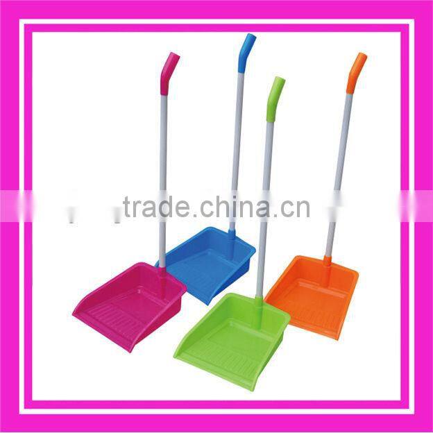 long handle plastic dustpan wholesale