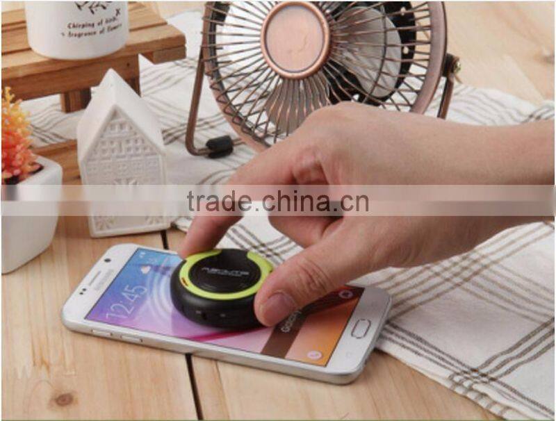 New design cute Universal Mobile Phone Screen Cleaner with CR2032 button battery and 6 colors for optional