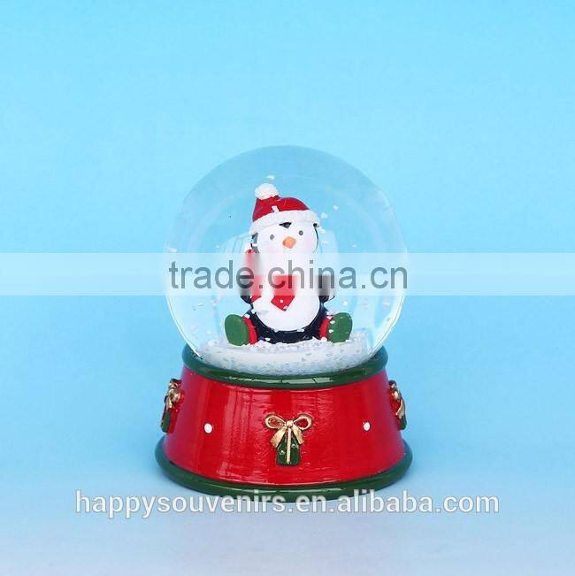 Lovely Chrismas Penguin Resin Snow Globe For Sale