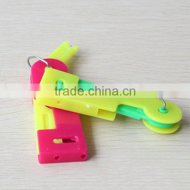 Hot Sale Plastic Mix Color Hand Sewing And Sewing Machine Needle Threader
