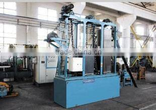 Round-link induction quenching and tempering equipment
