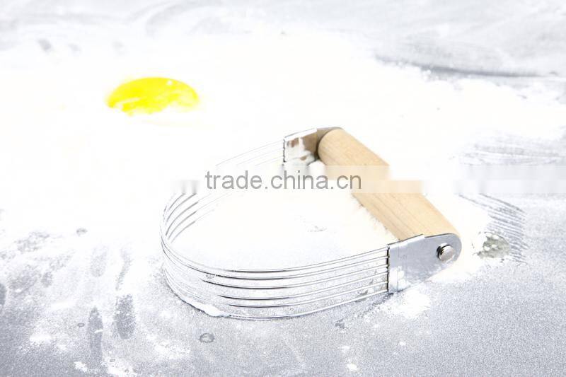 LFGB/FDA High Quality Good Function Stainless Steel Wire With Wood Handle Dough Blender