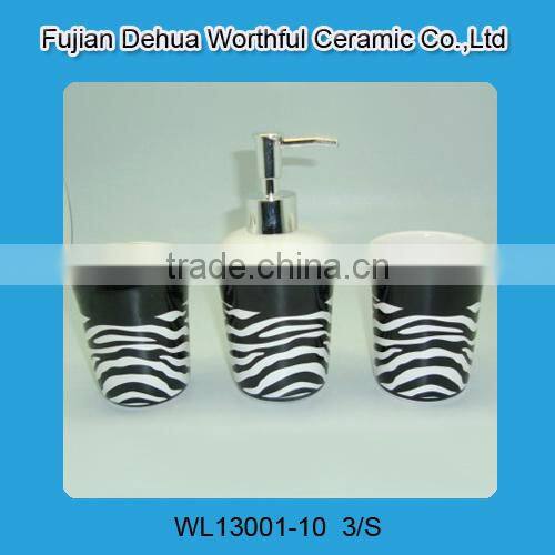 Simple design ceramic hotel bathroom accessories for wholesale