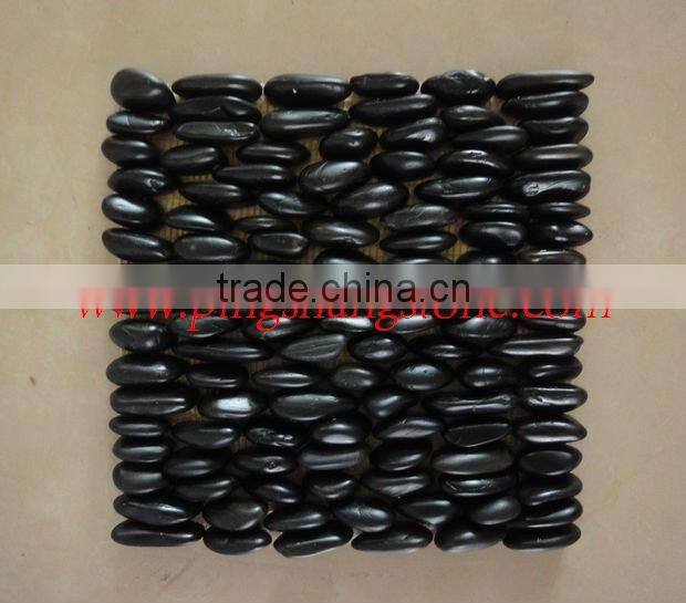 black pebble stone