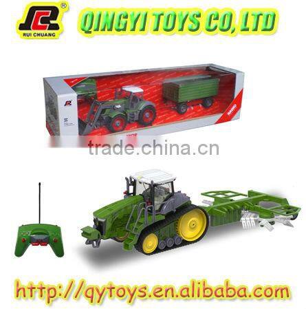 1:28 plastic battery toy tractors