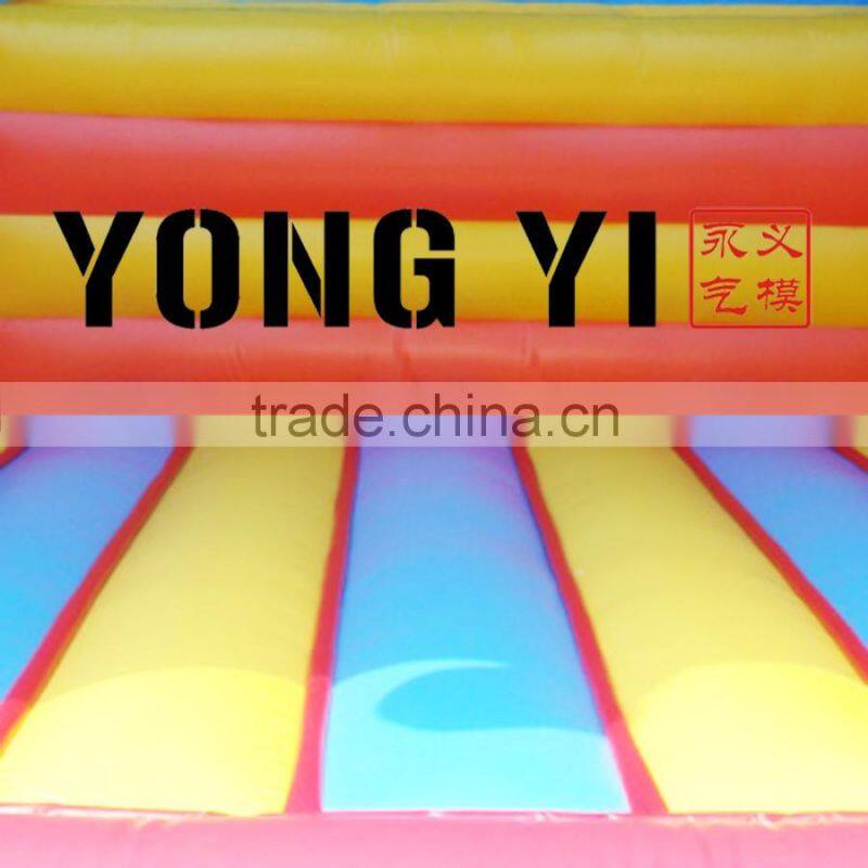 Double lane inflatable bungee run