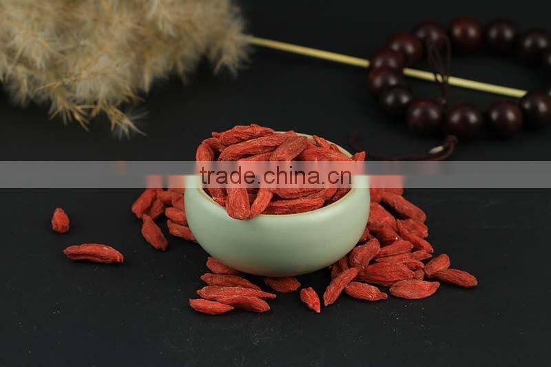 Red dried goji berries