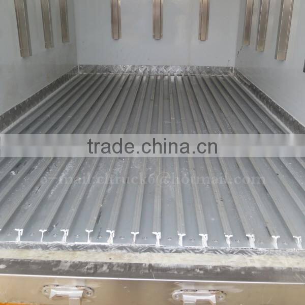 68hp ChangAn 4*2 Mini Cooling Truck 1.5ton