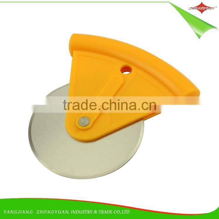 ZY-F1484 wholesale new design stainless steel pizza cutter wheel with plastic cover