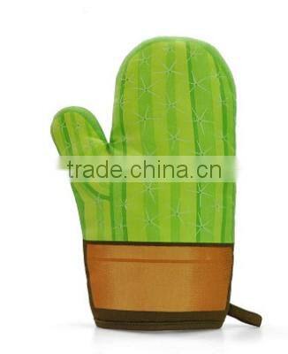 CACTUS OVEN MITT, the cactus oven mitt