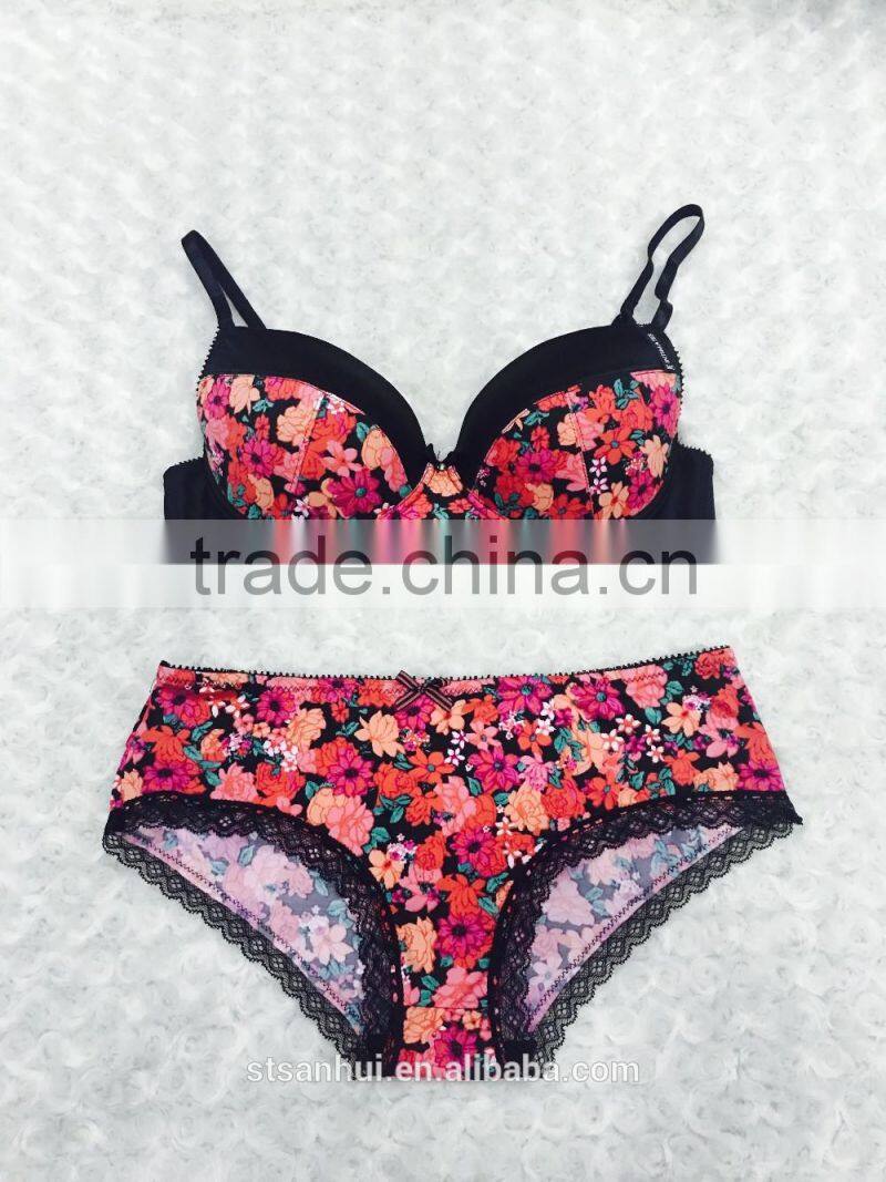 young girl 2016 new design ladies sexy hot bra set panty lingerie fancy lovely OEM quality revealing lingerie