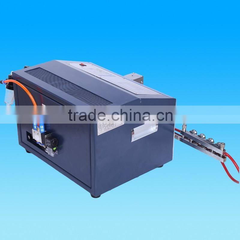 Computer cutting wire peeling bending machine