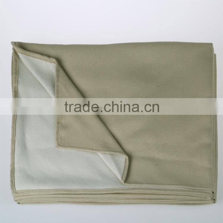 Hot Selling Cheap Soft Lightweight Travel Hotel Blanket