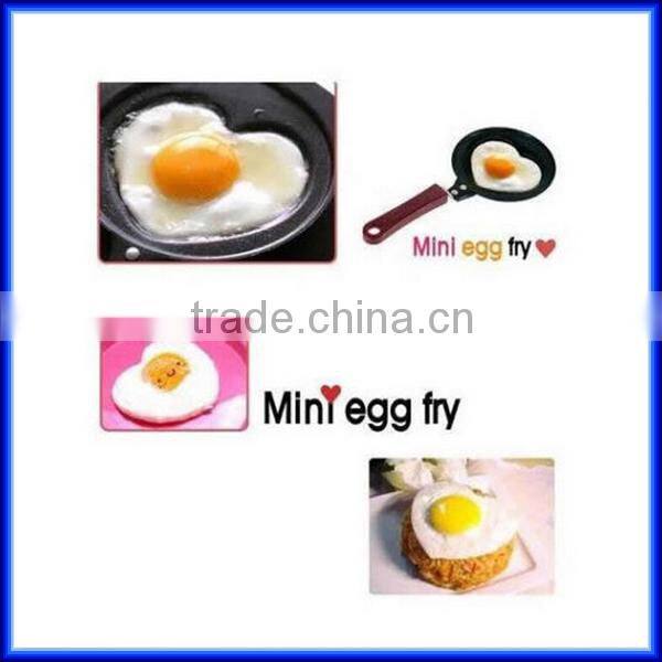 Cheap omelette frying pan heart shaped mini non-stick egg frying pan