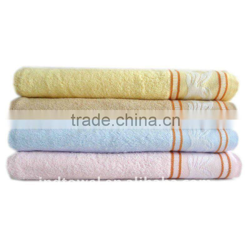 yarn dyed cotton jacquard towel with beautiful border