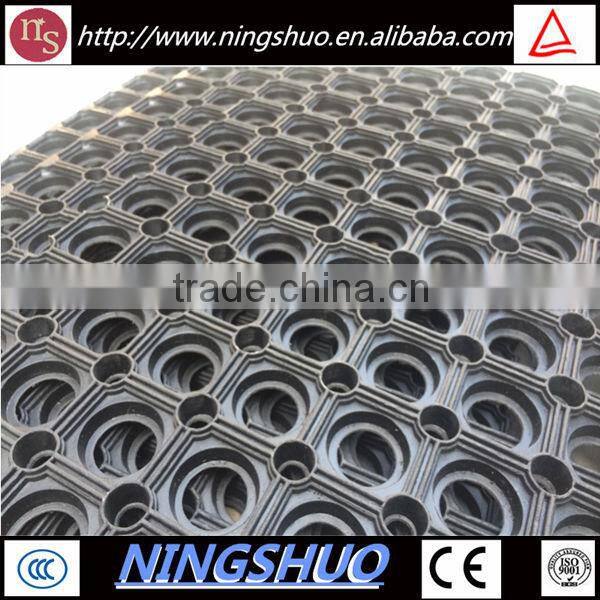 China factory of high quality black color anti slip grass rubber mat