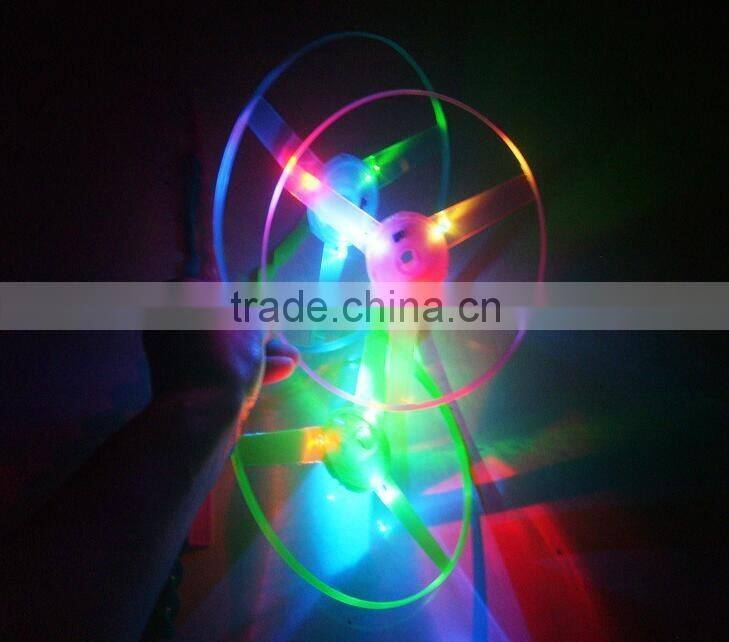 New design flashing UFO toy / LED Light Up Frisbee / flying ufo toy