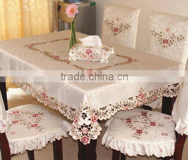 2015 New and unquic style fancy embroidery table cover
