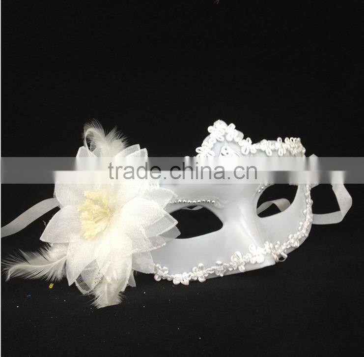 2015 yiwu factory sale iplastic white mask, venetian mask, masquerade party mask