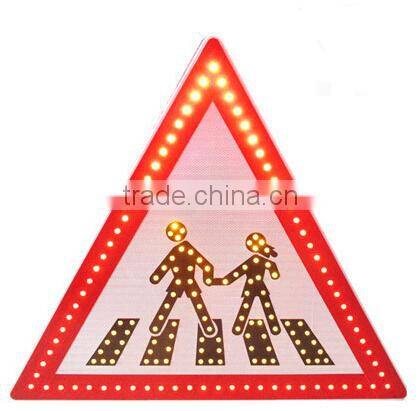 Solar traffic signal/Solar traffic sign for traffic road safety