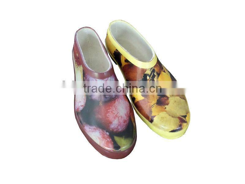 2016 fashion waterproof rubber boots from quzhou hebei