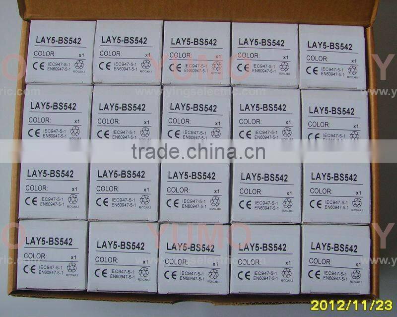 LAY5-BS542 30mm mushroom head emergency stop push button