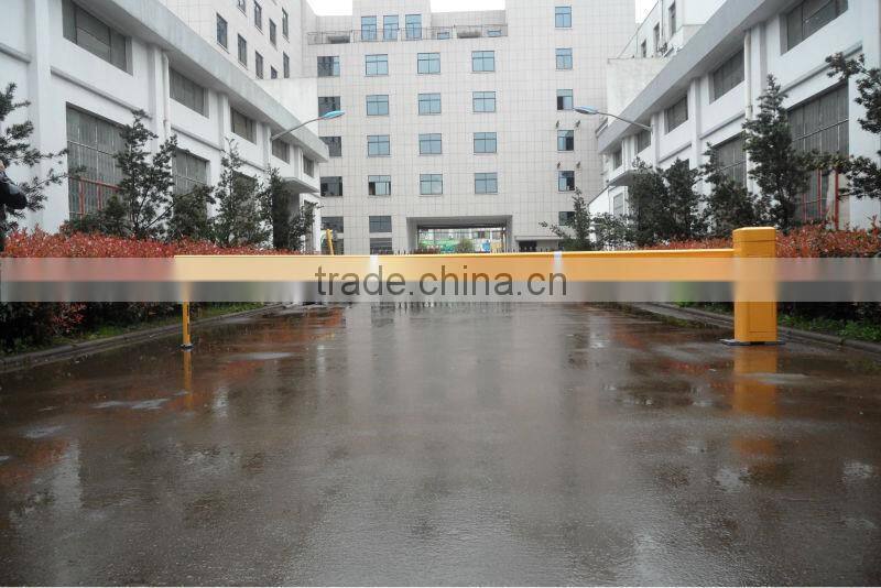 Plastic Automatic Traffic Road Safety Barrier With Sectional Barrier Arm