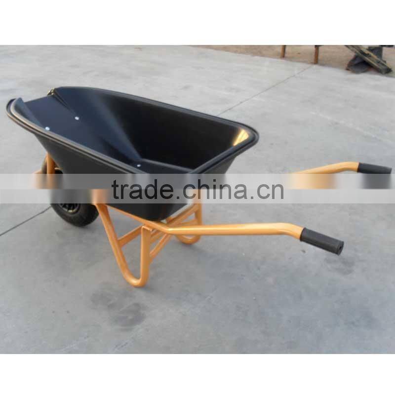 85L Build Poly W/Pour Lip Wheelbarrow for Australia market (678016)