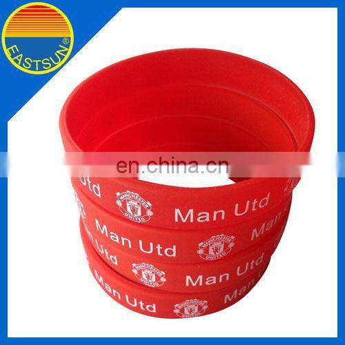 printing logo on promotional bracelet