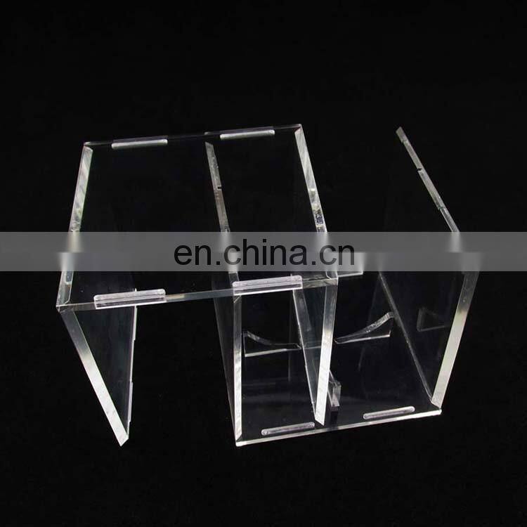 Superior quality small clear acrylic golf ball display case box with special structure