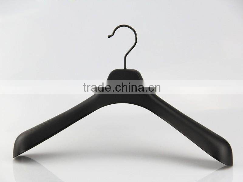 IMY-465 black thick plastic hanger for fur coat
