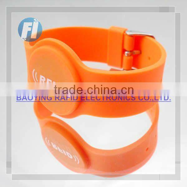 NFC bluetooth electronic tag metal crafts