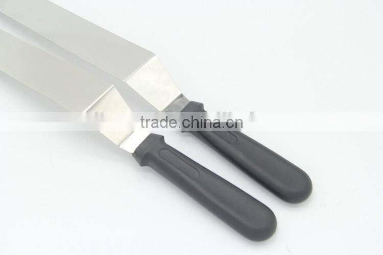 Straight Stainless Steel Offset Icing Spatula with Ergonomic Handle Spreads Frosting Smoothly