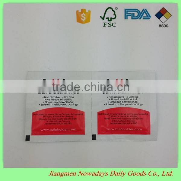 Soft single camera lens single wet wipes