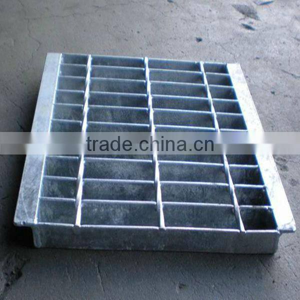 swimming pool gutter grating/stainless steel grating with gutter(factory)