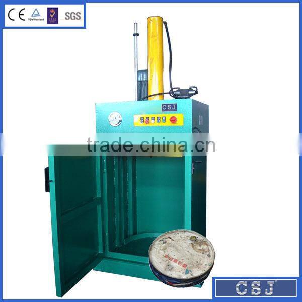 Independent motive structure hydraulically driven oil drum crusher machine
