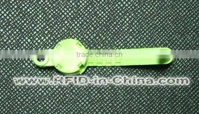 Durable animal rfid tag reader for animal tracking