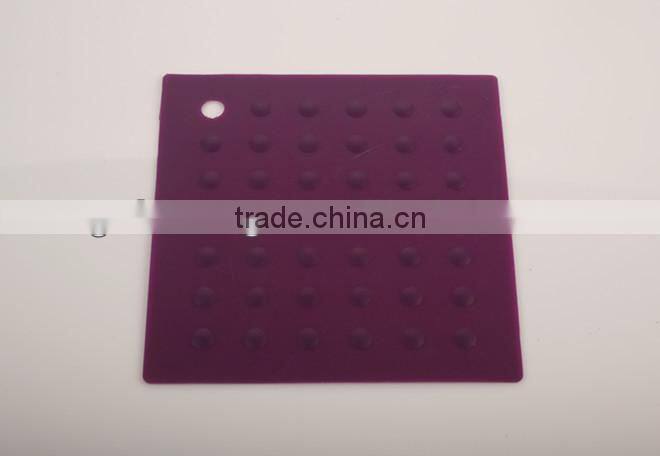 silicone trivet /hot pads in assorted fun colors