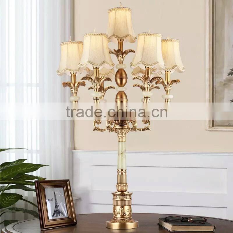 Finely Cast Exquisite Chinoiserie Style Brass and Crystal Table Reading Lamp with Beautiful Embroidered Lampshade BF12-04124a
