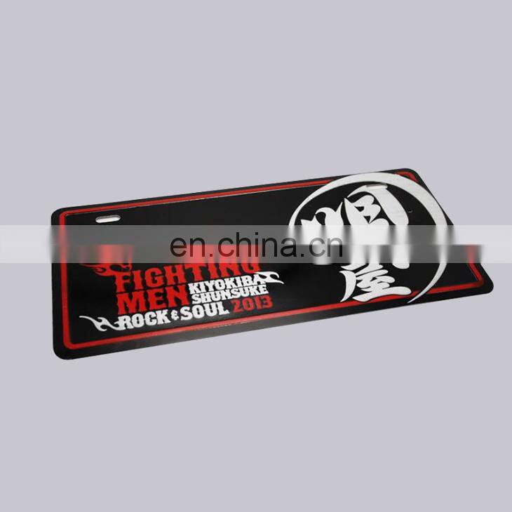 Professional Tin Sign Factory OEM Accepted Printed And Raised Type Custom Fashion Embossed Lisence Plate Sign