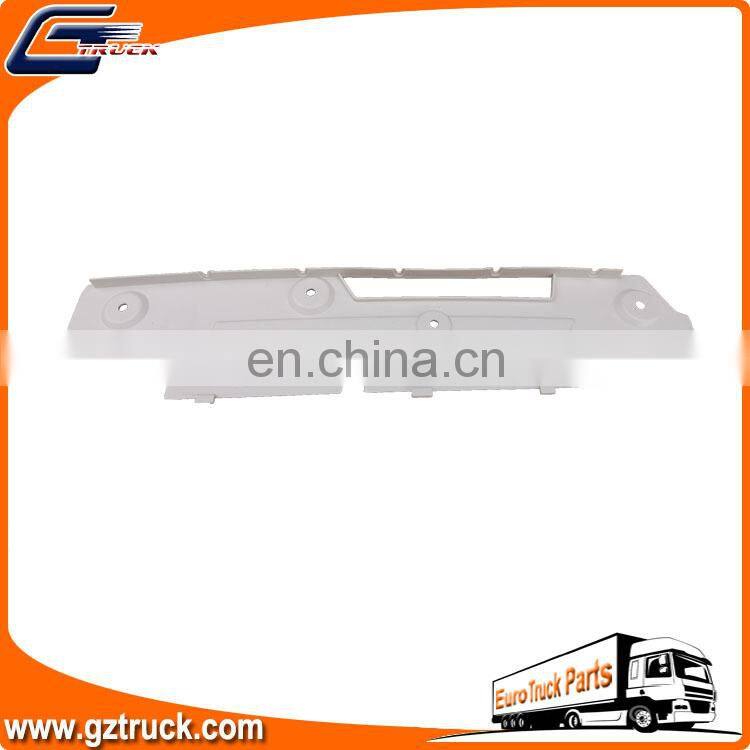 Heavy Duty Truck Parts Headlight Bezel OEM 82056991 21451002 for VL plastic front cover