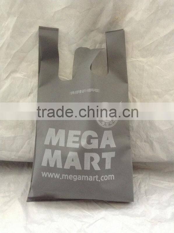 Standard size T-shirt shape non woven bag