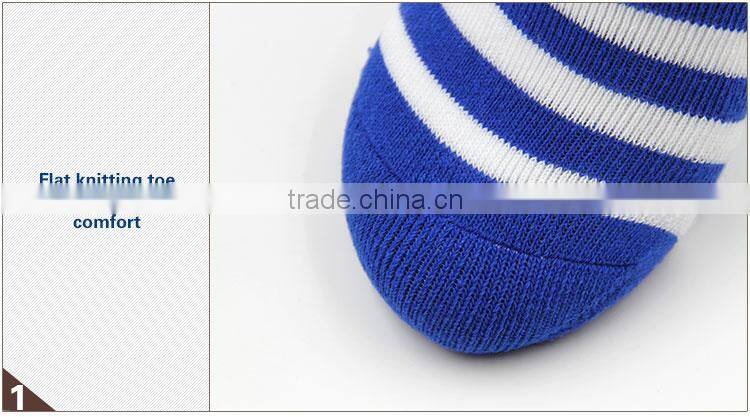 Strip Pattern Fresh Young Boy and Young Girl Sport socks