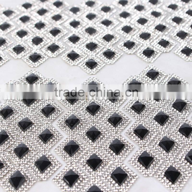 YIwu xiumao factory wholesale rhinestone mesh trim adhesive resin stone mesh trimming