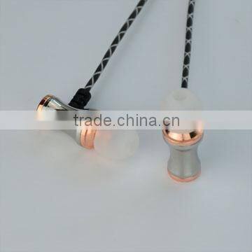 top quality Custom Color 3.5mm plug white necklace earphone
