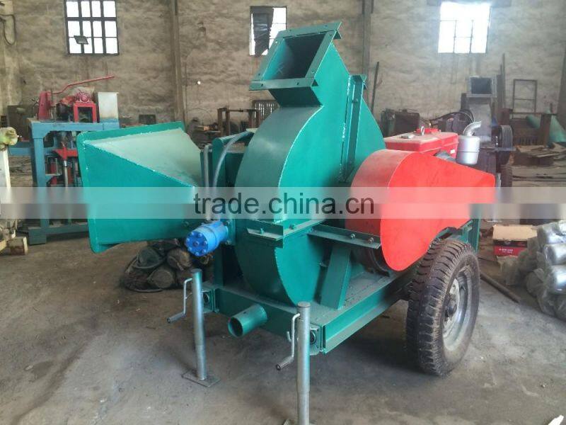 Professional mobile diesel engine wood sawdust crusher with 5-10% discount