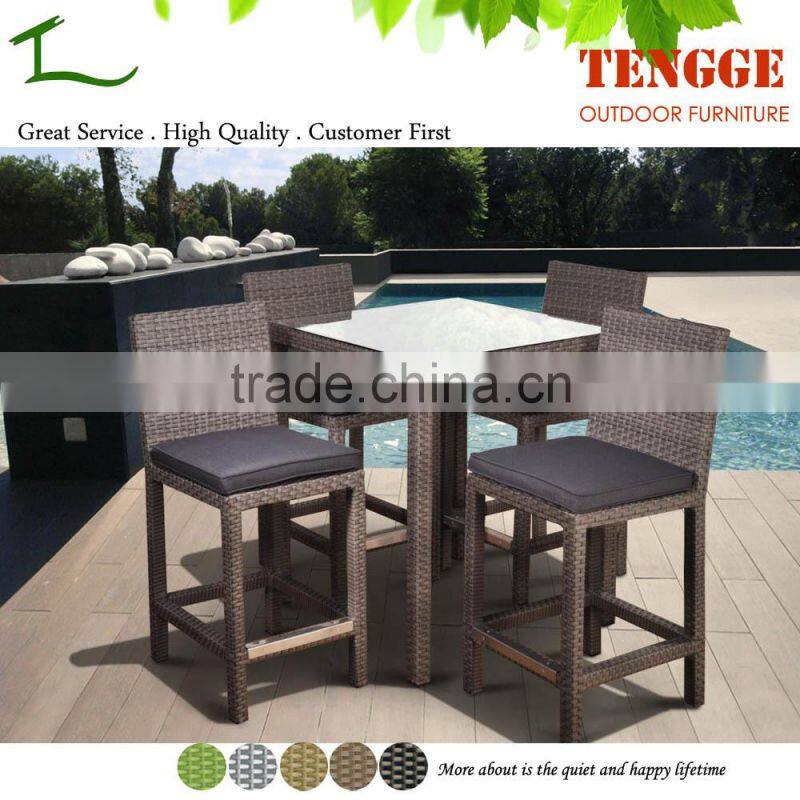 5 Pieces Synthetic Rattan Outdoor Bar Stool Set