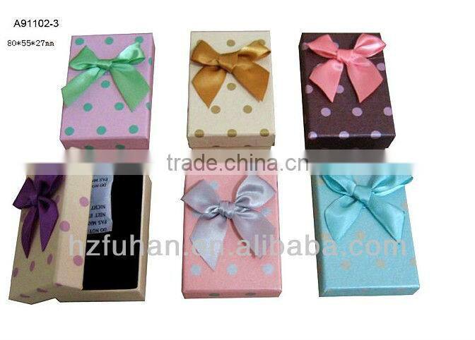 New cheap paper box for packing party favors